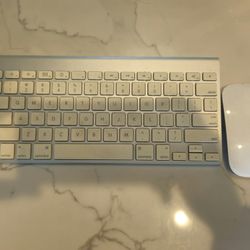 Wireless Apple keyboard