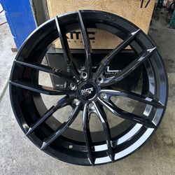 22” Niche  Vosso In Stock!