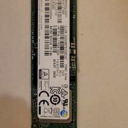 Samsung PM981 256GB NVMe M.2 SSD – MZ-VLB2560
