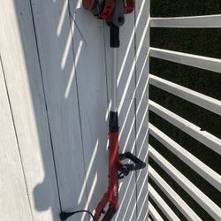 Machine For cuts the edges of the lawn