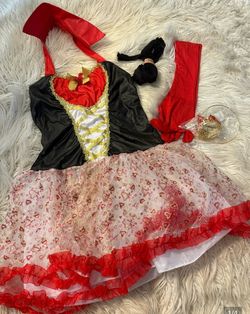 Women’s Queen of hearts costume