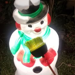 Empire Christmas Holiday Season Decoration, Lighted Snowman with Brom, Includes Light Cord, Indoor and Outdoor, Retired Piece, Excellent Condition.