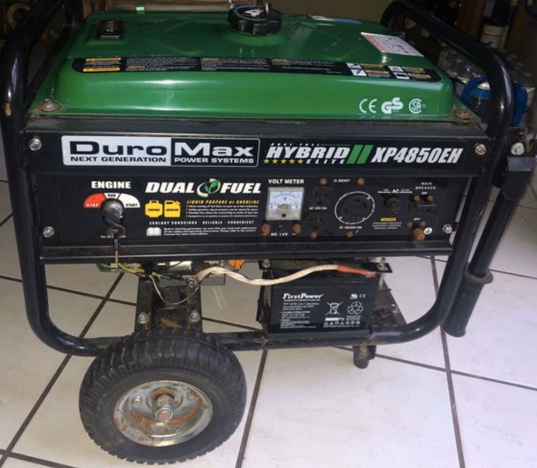 Duromax XP4850EH 3850 Running Watts/4850 Starting Watts Dual Fuel Electric Start Portable Generator