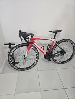 Bicicleta de carretera marca LAPIERRE  del 2020