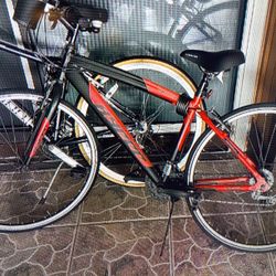 Used Hyper 700c Bike 26 Inch Thin Wheels Cruises Great Gears And Brakes Work Perfect