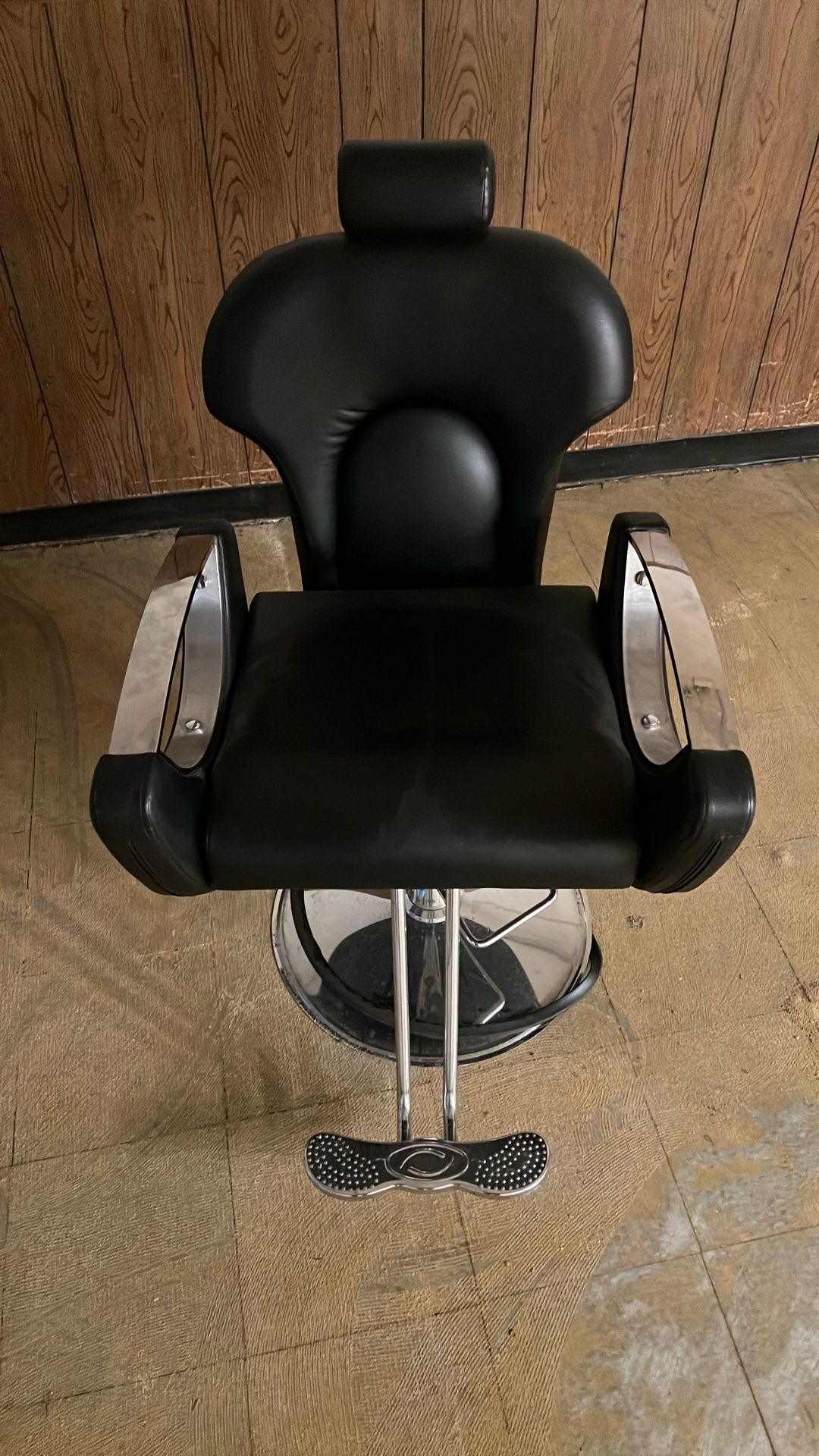 Barber Chair Parlor
