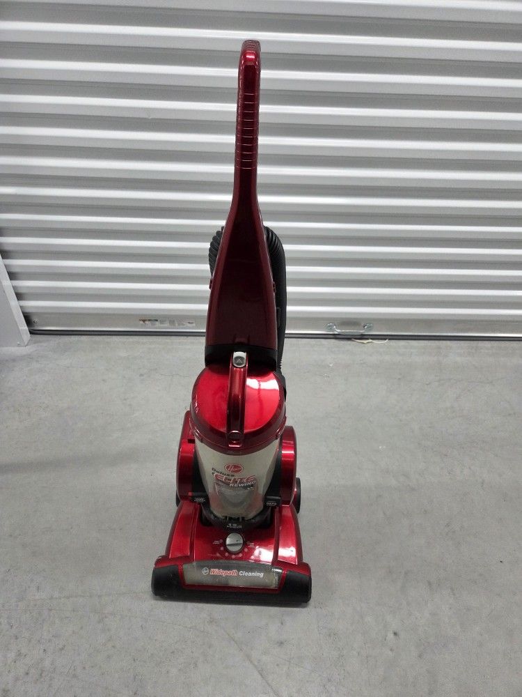 Hoover Deluxe Elite Auto Retract Bagless Upright Vacuum