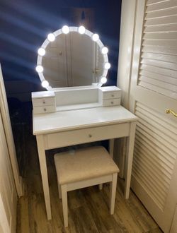 Makeup Vanity