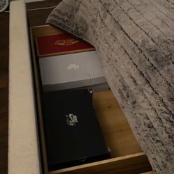 california king bed plus matress 