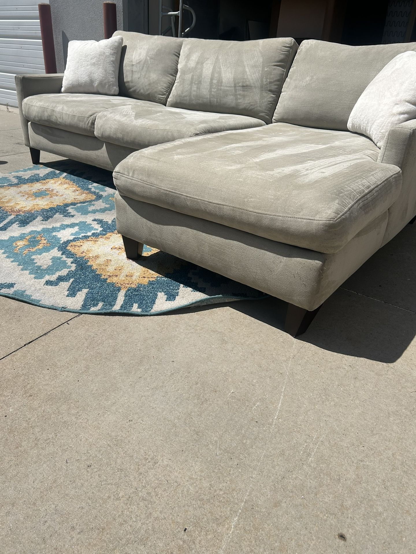 Sectional Couch (Free Delivery)