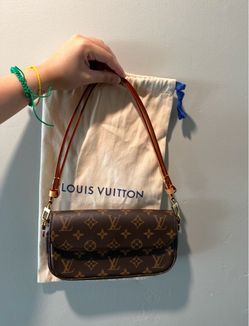 Louis Vuitton Purse