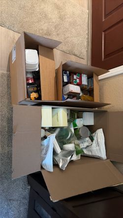 Kitchen cabinet items