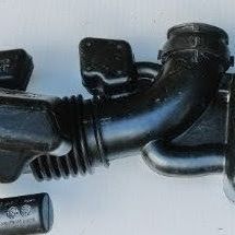 OEM Air Intake.  For F150 V8 Engine 2009 Through 2014 $35gg Thru Rr444