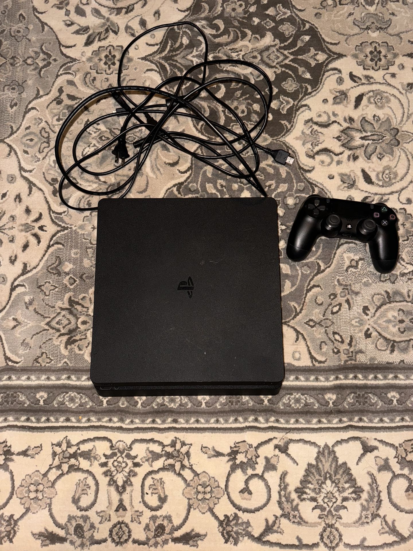 PS4 Slim 1TB
