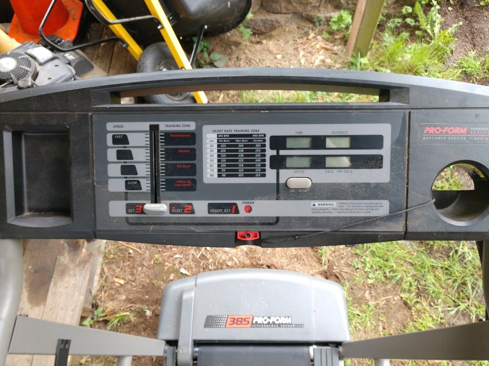 Proform 385 treadmill for Sale in Arlington, WA OfferUp