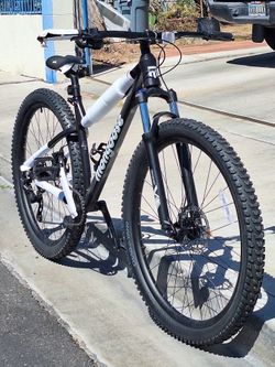 Mongols cross country bike size large on frame 29 on the tires