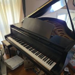 Yamaha Baby Grand