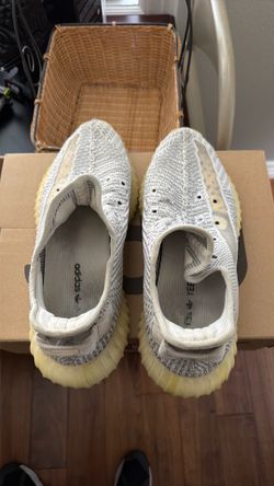 Yeezy Adidas