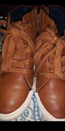 Cat & Jack boys (size 10 kids) shoes