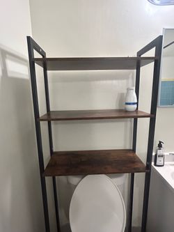 Bathroom shelf