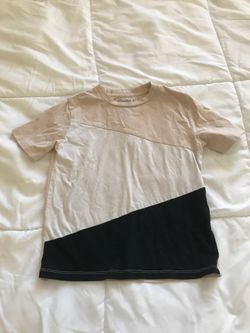 Boys t shirts size 5/6