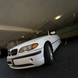 2004 BMW 325i