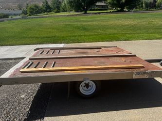 Tilt trailer