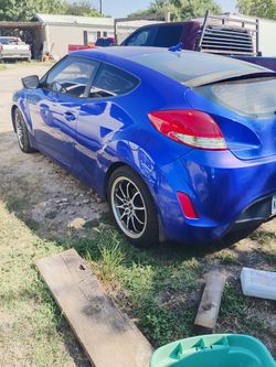 Hyundai Veloster