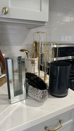 Flower vases