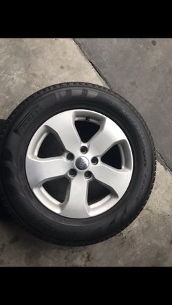 Rodado de Gran Cherokee 2011 llantas tienen 80% de vida