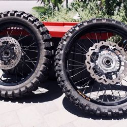 Ktm 690 / Husqvarna 701 Enduro Wheels With New Tires