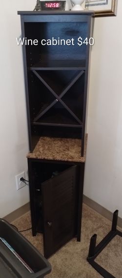 Excellent condition wine cabinet