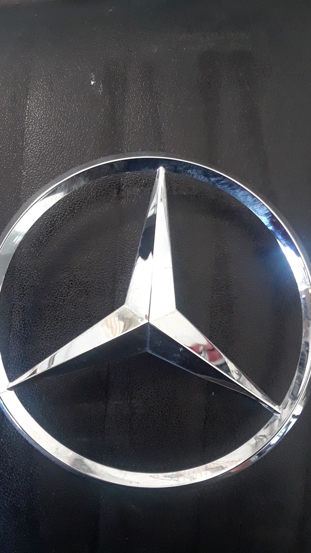 Mercedes front emblem