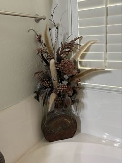 flower  Arrangement w vase