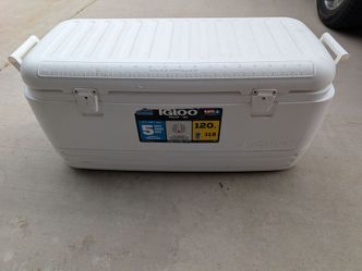 Igloo Ice Chest