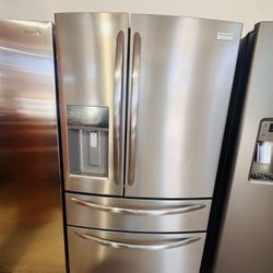 FRIGIDAIRE REFRIGERATOR 