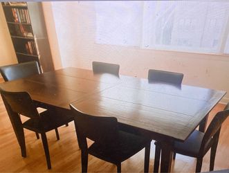 Crate and Barrel Dining Room Table (NO CHAIRS)