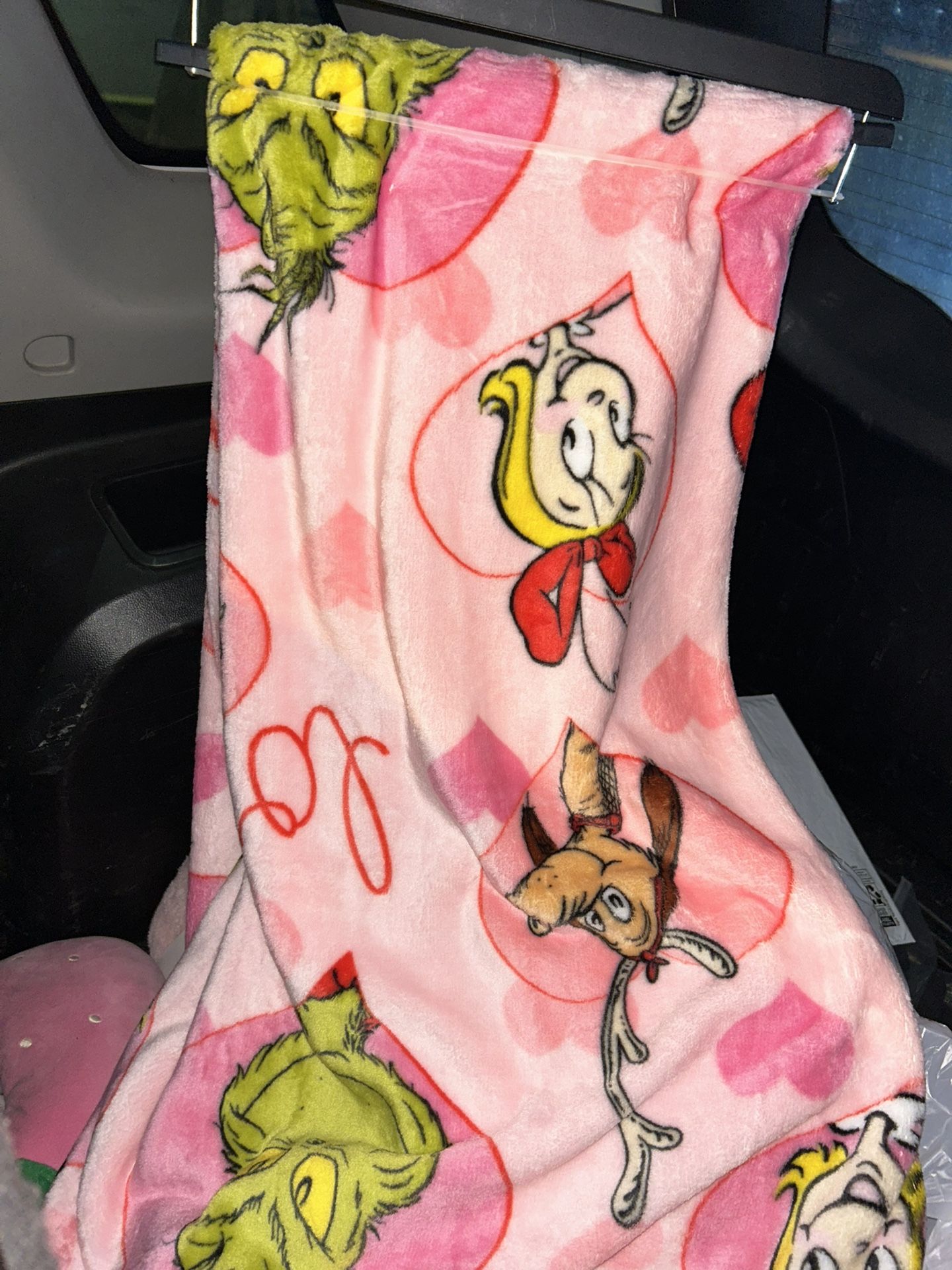 Pink Valentine’s Grinch Blanket