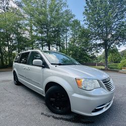 2012 Chrysler Town & Country