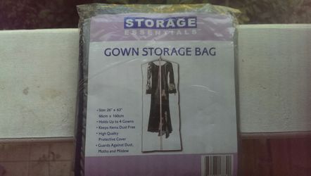 Gown storage bag