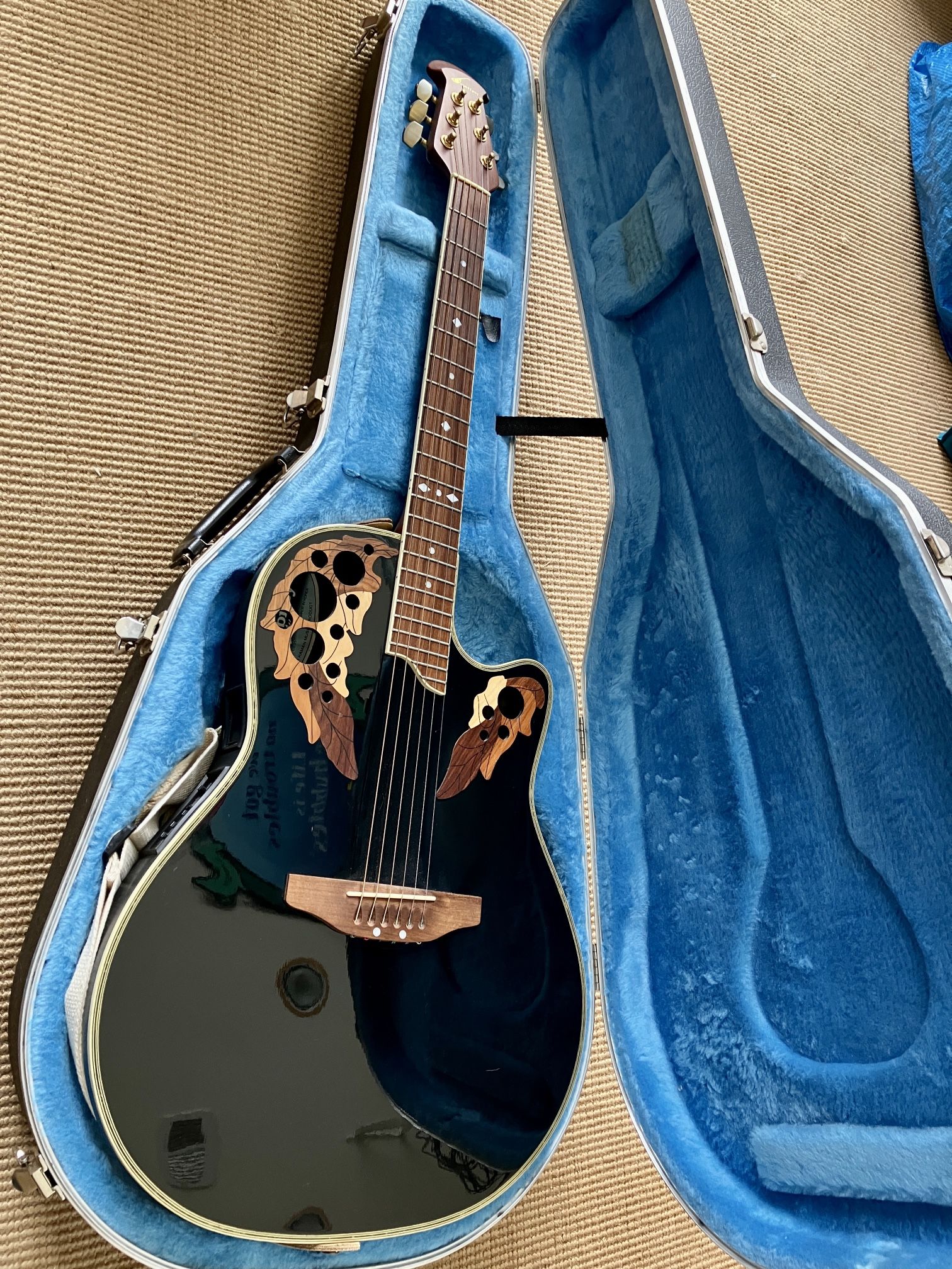 Ovation Celebrity Deluxe electric acoustic guitar, model no. CS 257