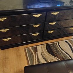 Black Clothes Dresser  Good Condition 