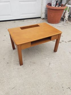 Small Kids Desk - See Size Below