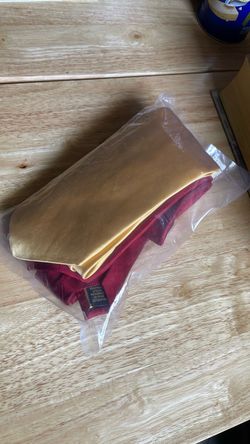 Hand tailored tie