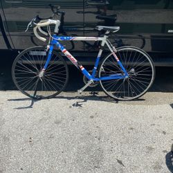 AMX Patriot Road Bike 