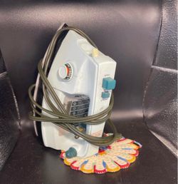 Vintage Proctor Steam Iron