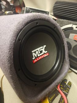 MTX  RT8PT 8" subwoofer w built in amp