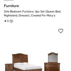 Orle Queen Bed Set