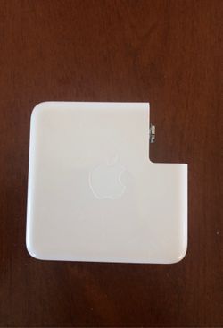 Official Apple Macbook charging brick, 61W