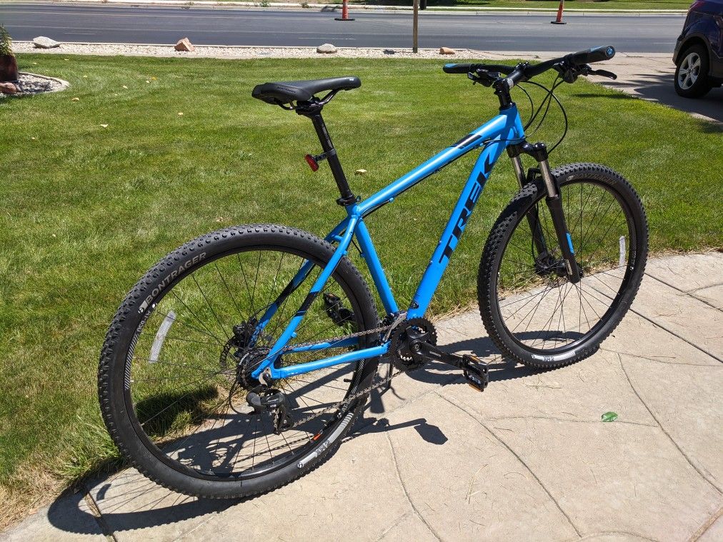 Trek Marlin 6 Mountain Bike